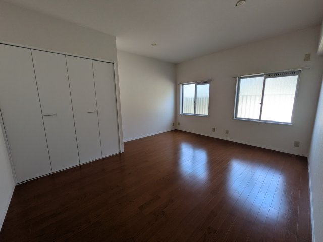 メゾン住吉川の洋室