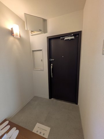 メゾン住吉川の玄関