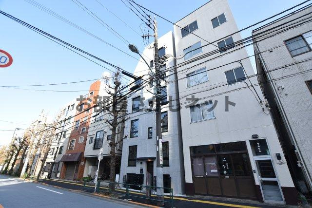 コルク本駒込の外観