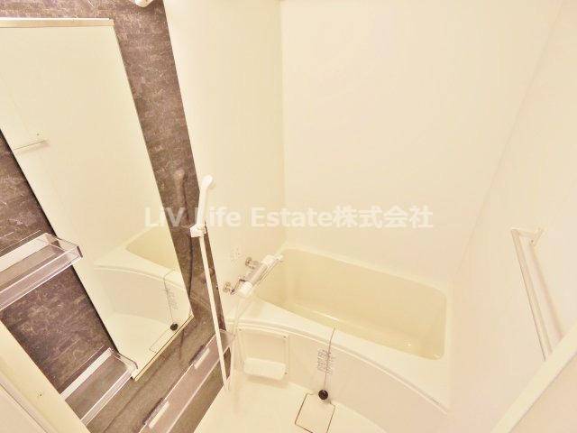 リブリ・リアの浴室