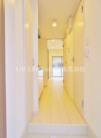 リブリ・リアの玄関