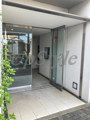 【エントランス】 | リファイズ綾瀬