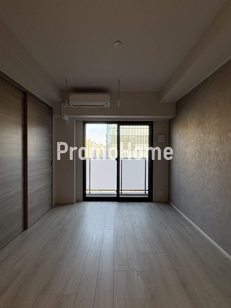 ラティエラ秋葉原の居間・リビング