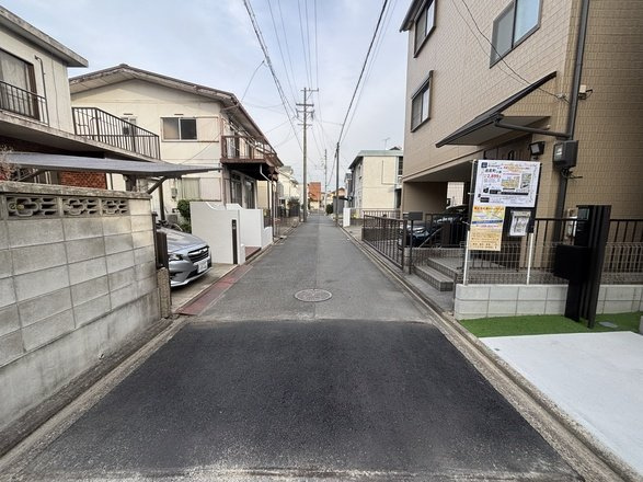 【仲介手数料無料／港区】グラファーレ名古屋市遠若町2期　全1棟　新築戸建①の前面道路含む現地写真