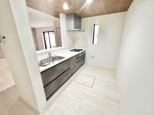 【仲介手数料無料／港区】グラファーレ名古屋市遠若町2期　全1棟　新築戸建①のキッチン