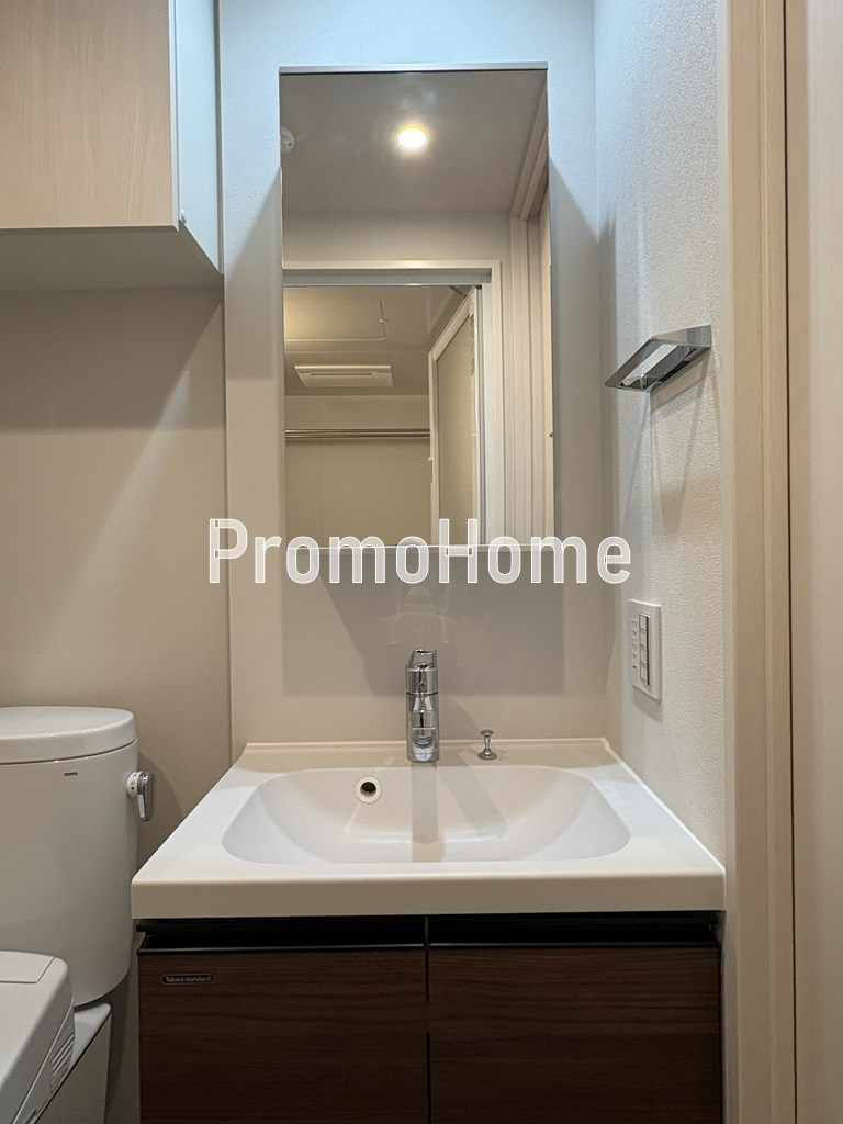 ラティエラ秋葉原の洗面所