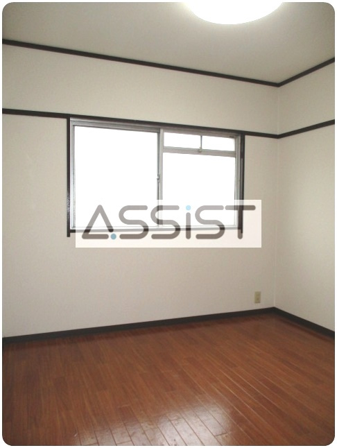 鴨下コーポラスの居間・リビング