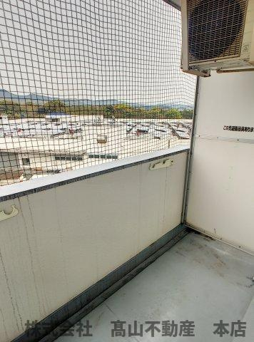 キャンパスシティ正門前Ⅲのバルコニー