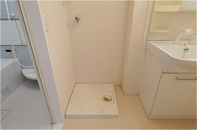 【設備】 | ティンカーベル | 洗面室（洗濯機置き場）