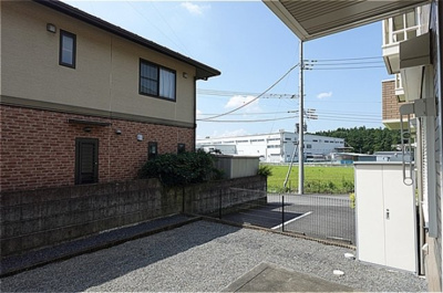 【庭】 | ティンカーベル | 専用庭からの眺望