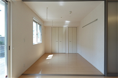 【洋室】 | ティンカーベル | 南洋室