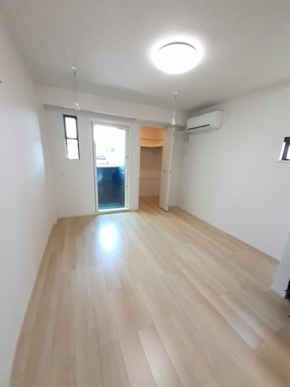 【居間・リビング】 | モンベル