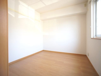 【寝室】 | アニメート・ヴィラD | 広々です。