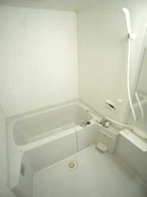 【浴室】 | アニメート・ヴィラD | 日々の疲れをリセットできる浴室です♪