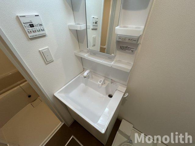 ジーメゾン春木旭町の洗面所