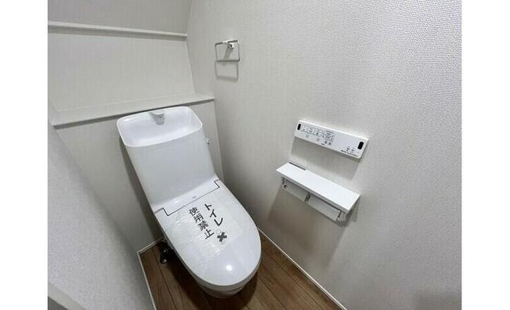 【仲介手数料無料／あま市】リナージュあま市七宝町川部屋敷代第1期　全1棟　新築戸建のトイレ