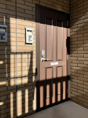 【玄関】 | ピア･アベニュー Ｃ | 玄関前