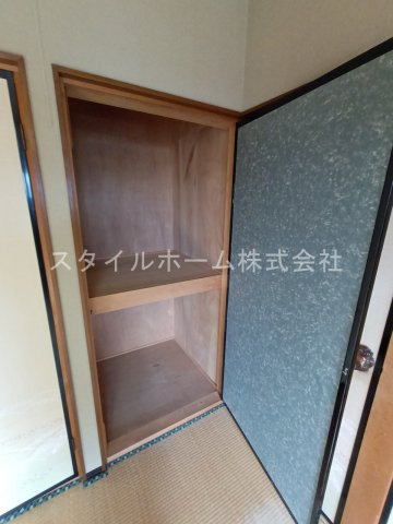 伝馬町貸家の収納