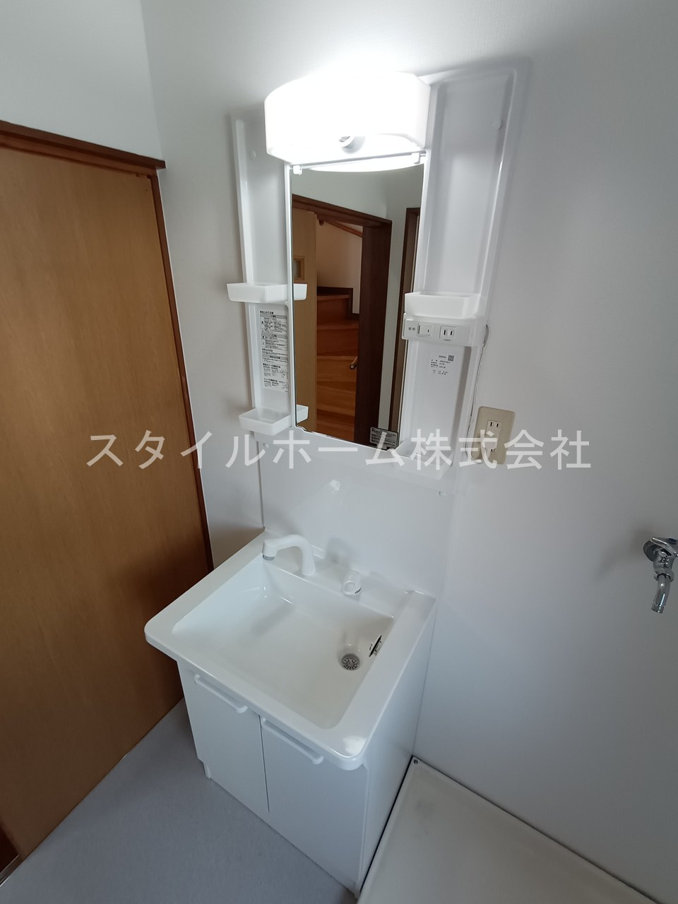 伝馬町貸家の洗面所