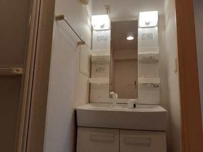 【洗面所】 | ヴィクトワール