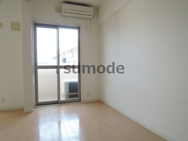 デルスールラローザの洋室