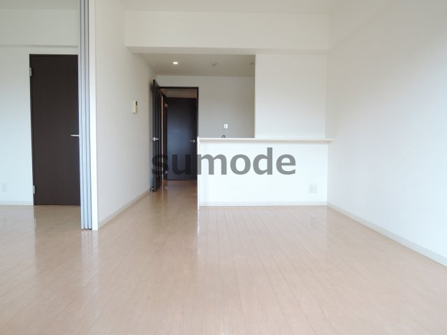 デルスールラローザの居間・リビング