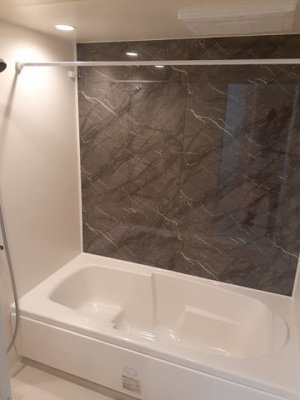 【浴室】 | プリムラ | 落ち着いた空間のお風呂です