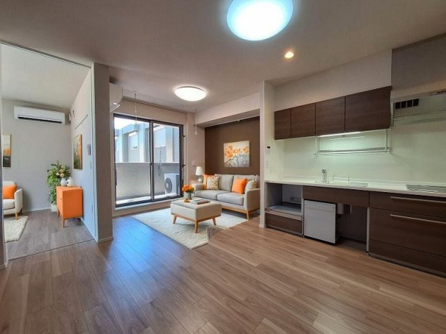 （シニア限定）ギリス深沢のキッチン|火を使わない安全なＩＨコンロ付きシステムキッチン