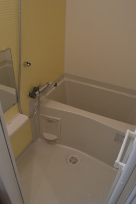 【浴室】 | サムティ大阪CITY WEST | ゆったり過ごせるお風呂です