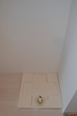 【設備】 | サムティ大阪CITY WEST | 洗濯機置き場です