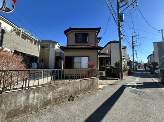 【外観】 | 季節感を演出する多彩な樹木と豊かな彩りが重なり、四季折々の変化を楽しめる心地よい場所となることでしょう。