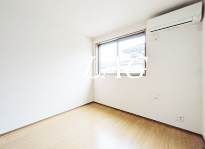 【居間・リビング】 | グランフェリオ本千葉 | 洋室のお部屋です。