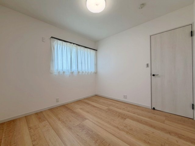 中古戸建　中矢田町才ノ溝の洋室