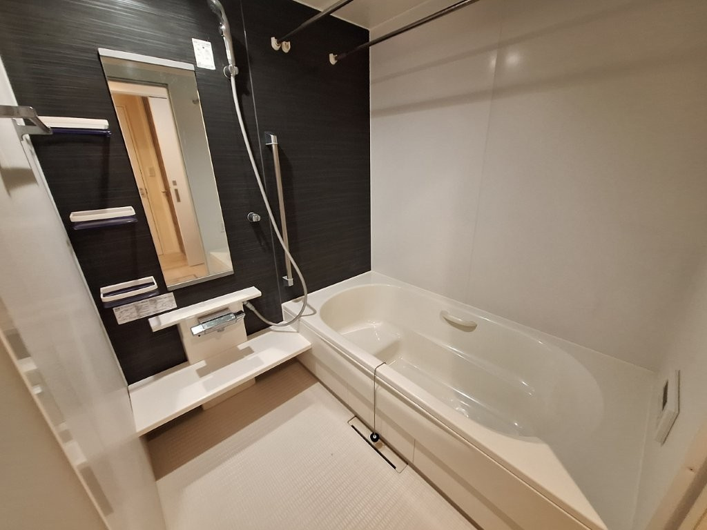 Ｍｏｍｉｊｉ　下北沢の浴室