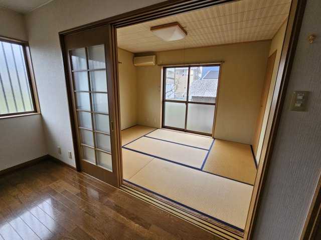 ハイツ浅野の和室
