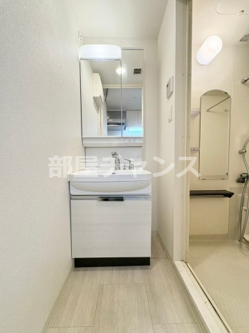 アドバンス名古屋モクシーの独立洗面台