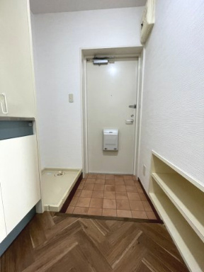 メゾンド売布の玄関|きれいな玄関です