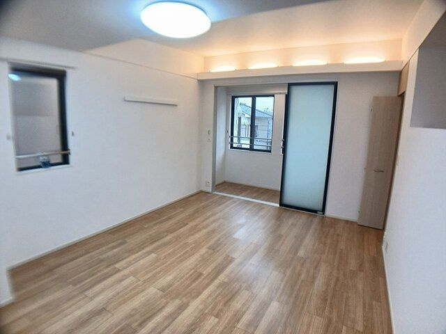 メゾン・ジョワエイトの居間・リビング