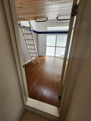 嵯峨野レジデンスの洋室