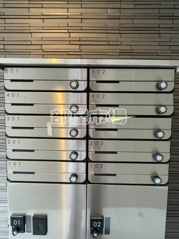 SUERTE竜泉のその他共用部分|メールボックス