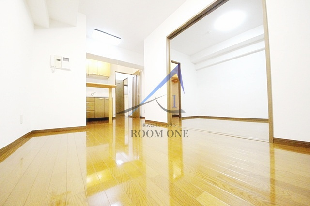 アビオン中野坂上Ａ棟の居間・リビング|洋室のお部屋です。