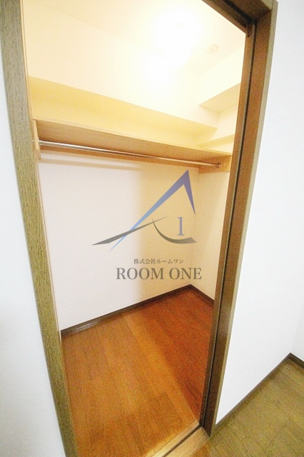 アビオン中野坂上Ａ棟の収納|ウォークインクローゼットです。