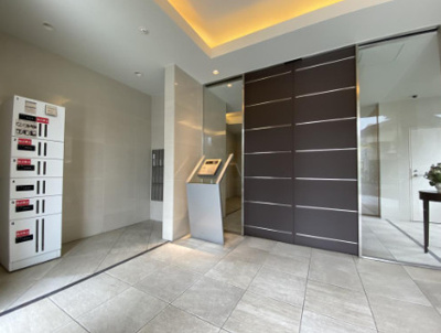 【エントランス】 | ラ・グラシューズ