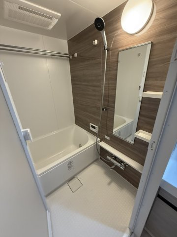 ジオエント本郷三丁目の浴室