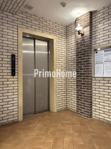 フェニックス日本橋三越前のエントランス