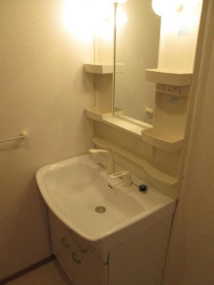 【洗面所】 | ヴァン・ヴェールＢ | 忙しい朝には欠かせない洗面所です