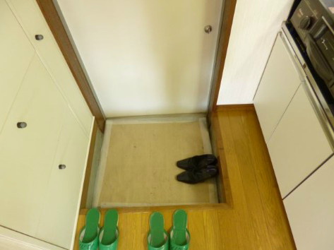 NM.Nハウスの玄関