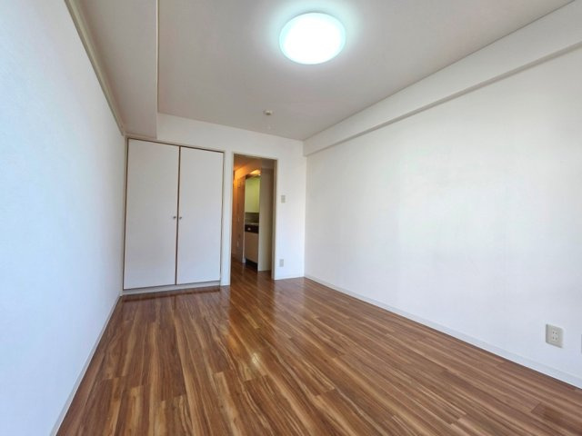 【居間・リビング】 | 白樺マンション | 洋室