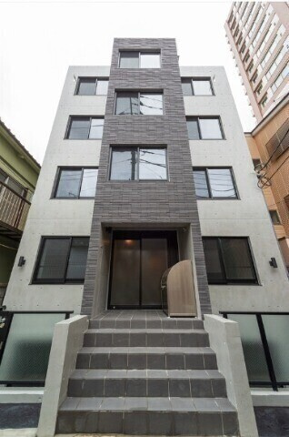 ラフォート巣鴨の外観