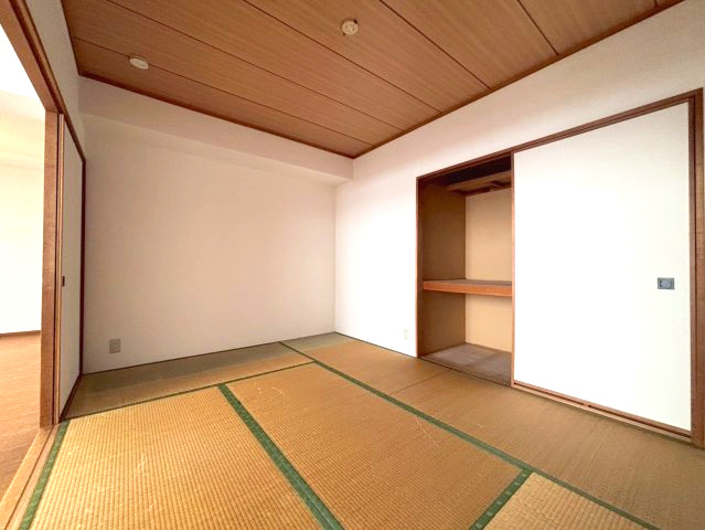 ロイヤルシャトー新札幌の和室